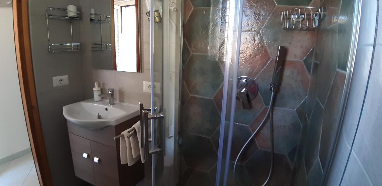 لا كاليتا Phiniscollis B&B المظهر الخارجي الصورة